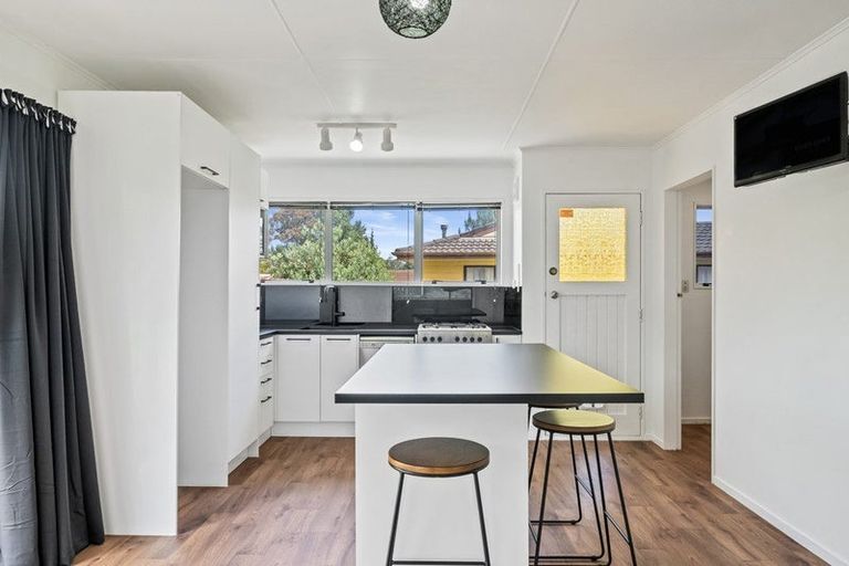 Photo of property in 88 Norana Road, Timberlea, Upper Hutt, 5018