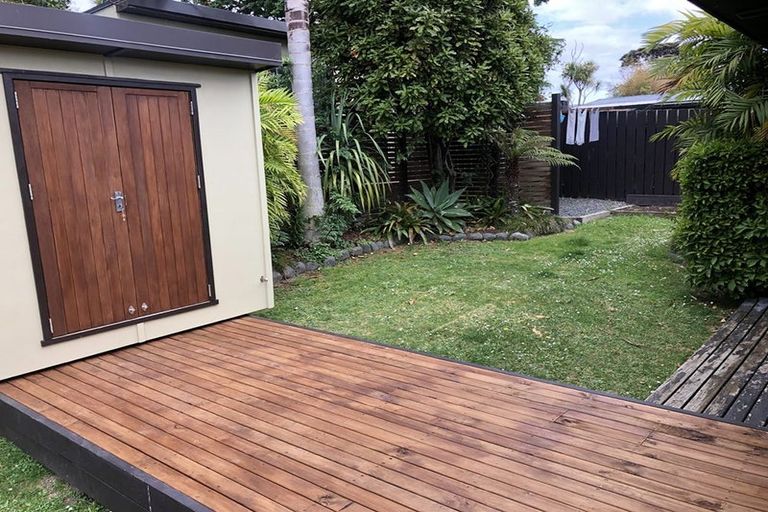 Photo of property in 35 Neptune Avenue, Beach Haven, Auckland, 0626