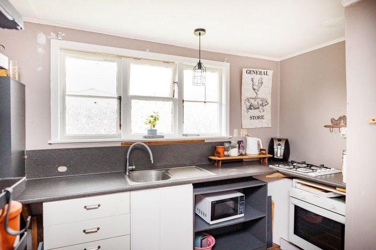 Photo of property in 47 Alexandra Street, Marton, 4710