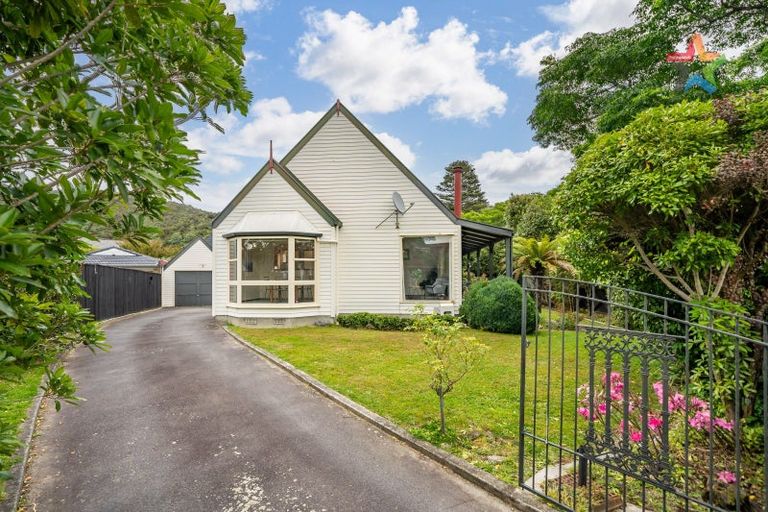 Photo of property in 3 Mcenroe Grove, Naenae, Lower Hutt, 5011