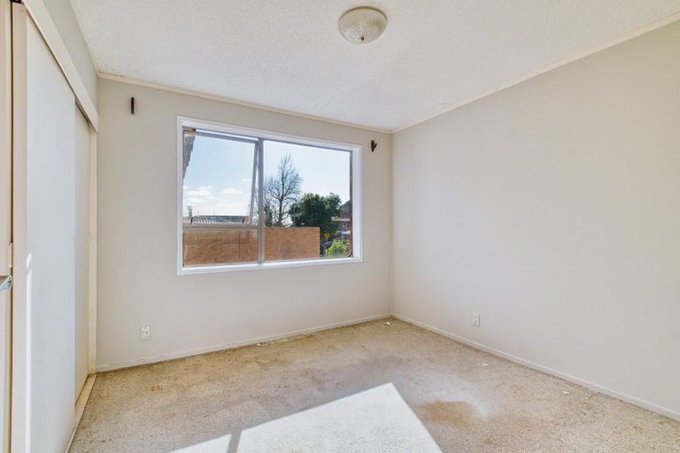 Photo of property in 35 Goodwood Drive, Goodwood Heights, Auckland, 2105