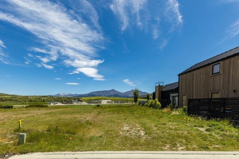 Photo of property in 10 Soudley Court, Jacks Point, Queenstown, 9371