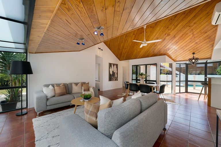 Photo of property in 20 Taitua Drive, Te Atatu South, Auckland, 0610