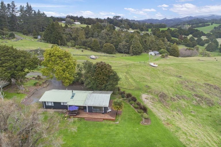 Photo of property in 578a Three Mile Bush Road, Te Kamo, Kamo, 0185