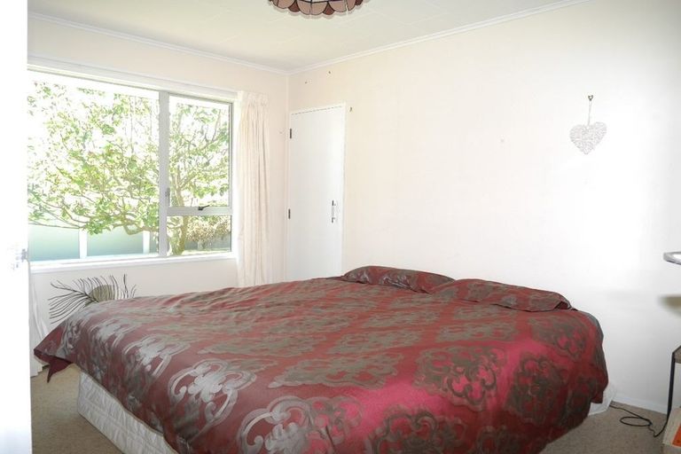 Photo of property in 39 Andrew Street, Waikanae, 5036