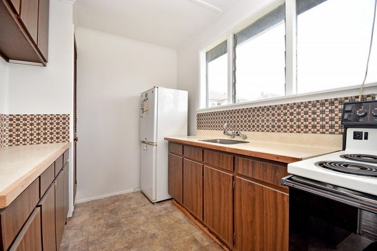 Photo of property in 1/22 Captain Scott Road, Glen Eden, Auckland, 0602