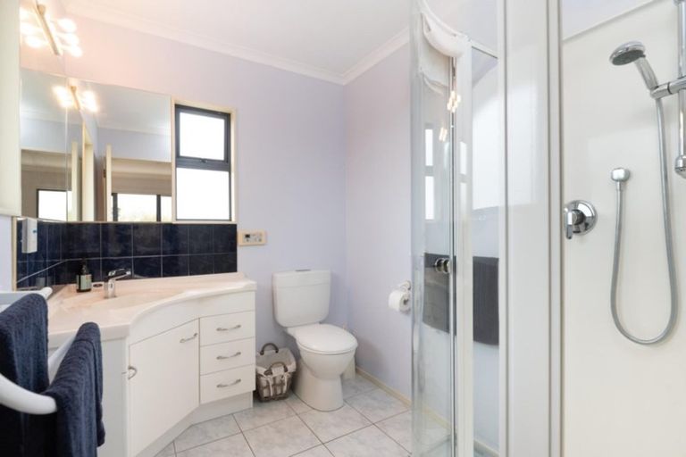 Photo of property in 19 Stableford Drive, Pyes Pa, Tauranga, 3112