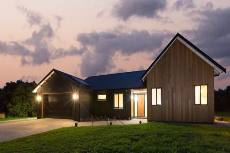 Photo of property in 11 Corsair Drive, Maungatapere, Whangarei, 0179