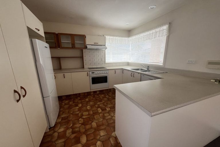 Photo of property in 3/80 Middlepark Road, Sockburn, Christchurch, 8042