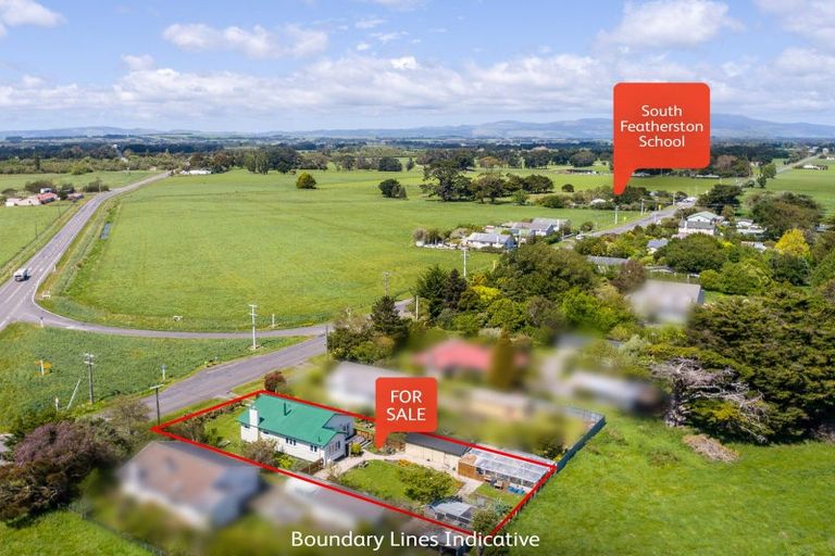 Photo of property in 6 South Featherston Road, South Featherston, Featherston, 5771