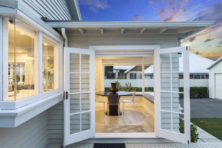 Photo of property in 26 Claremont Avenue, Papanui, Christchurch, 8053