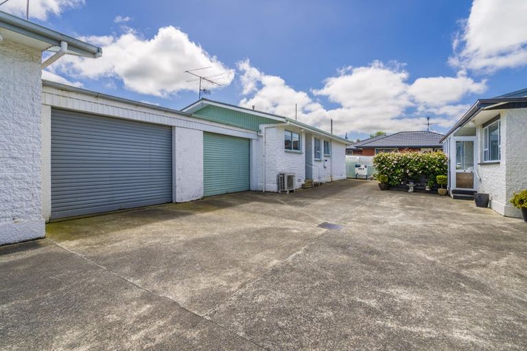 Photo of property in 251b Park Street, Winton, 9720