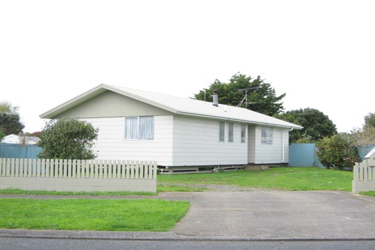 Photo of property in 96 Ranfurly Street, Waitara, 4320