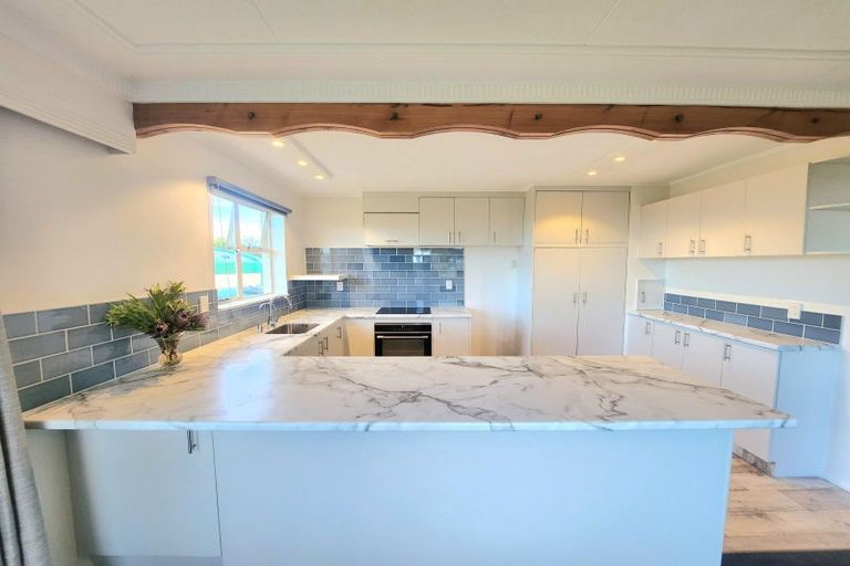 Photo of property in 27 Newcastle Street, Hampden, 9410