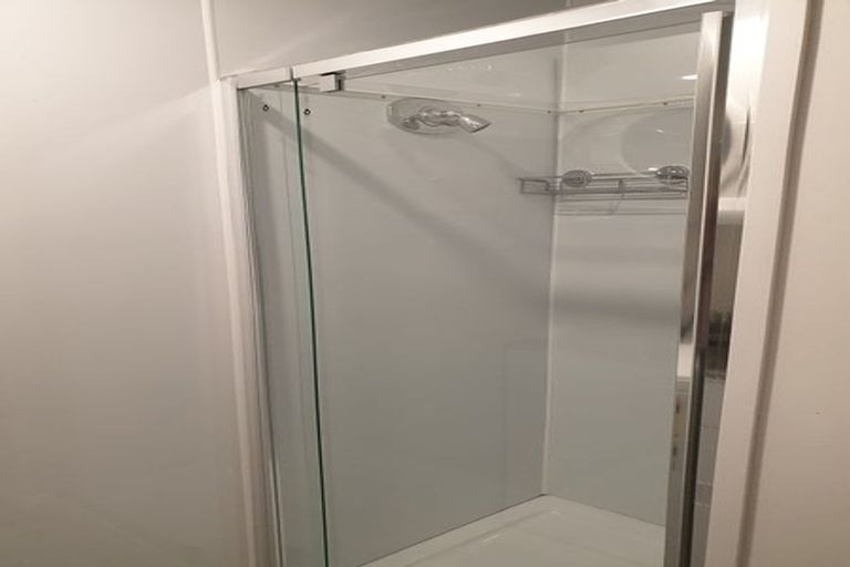 Photo of property in 10 Norna Crescent, Kelburn, Wellington, 6012