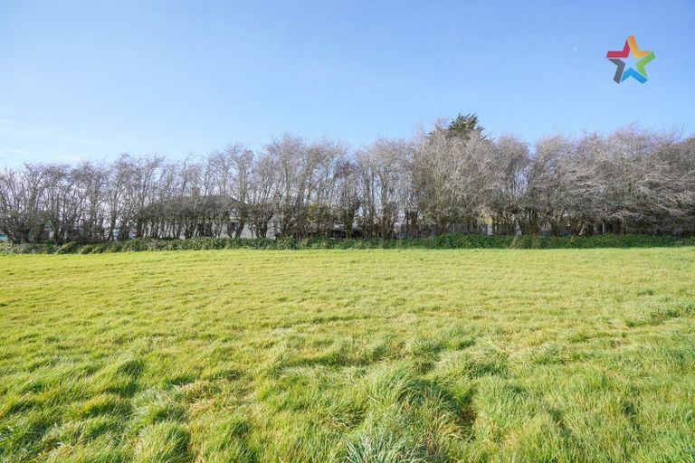 Photo of property in 11 Middleton Street, Thornbury, Riverton, 9883