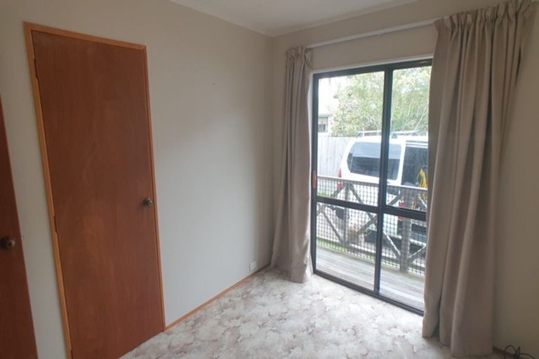 Photo of property in 9 Karawa Place, Kawakawa Bay, Papakura, 2585