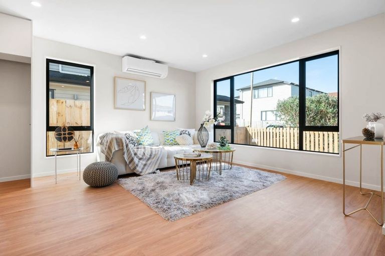 Photo of property in 75d Chartwell Avenue, Glenfield, Auckland, 0629