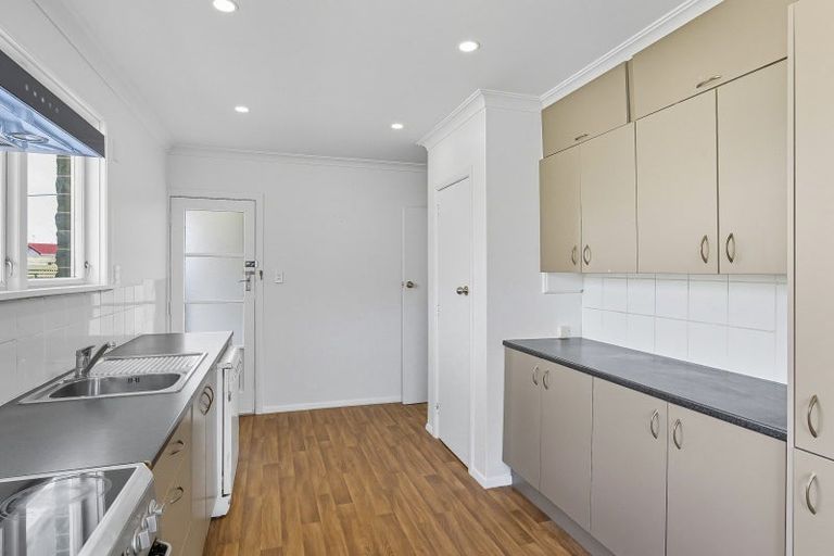 Photo of property in 4 Ross Street, Levin, 5510