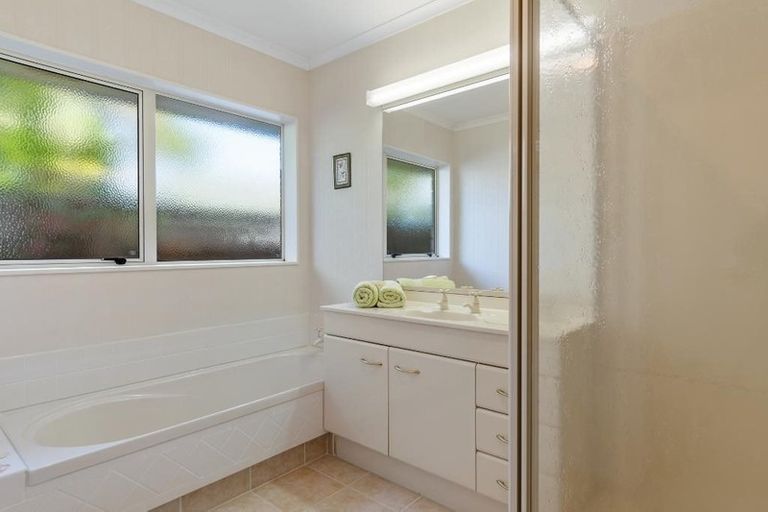 Photo of property in 15 Braeburn Place, Bethlehem, Tauranga, 3110