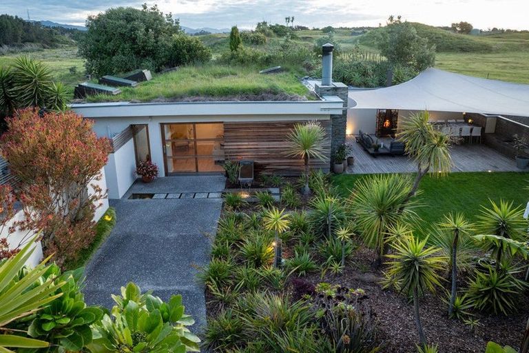 Photo of property in 155 Paetawa Road, Peka Peka, Waikanae, 5391