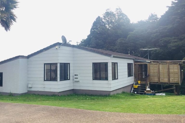 Photo of property in 11 Idesia Place, Totara Heights, Auckland, 2105