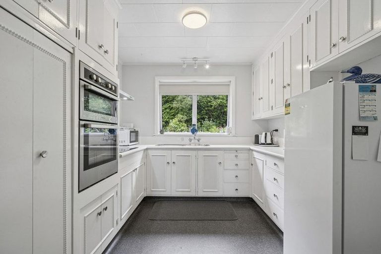 Photo of property in 71 Nimmo Avenue East, Waikanae, 5036