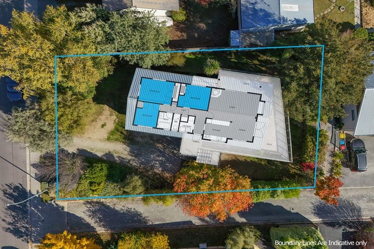 Photo of property in 4 Kings Drive, Wanaka, 9305
