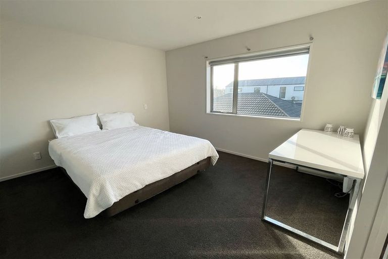Photo of property in 2/49 Maxwell Street, Riccarton, Christchurch, 8041