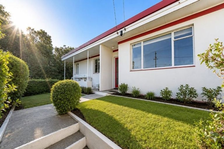 Photo of property in 57 Tarawera Road, Johnsonville, Wellington, 6037
