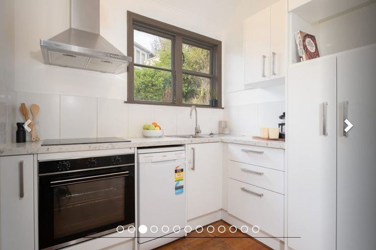 Photo of property in 29 Sidlaw Street, Strathmore Park, Wellington, 6022