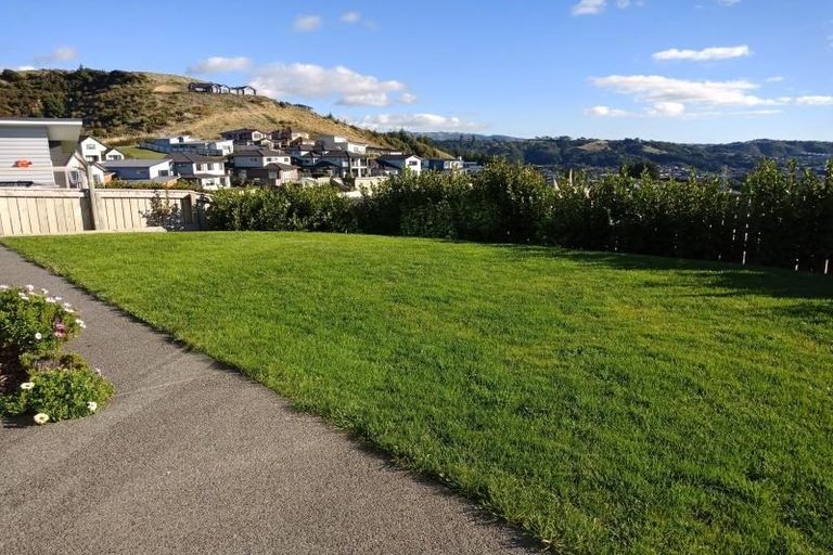Photo of property in 87 Endeavour Drive, Whitby, Porirua, 5024