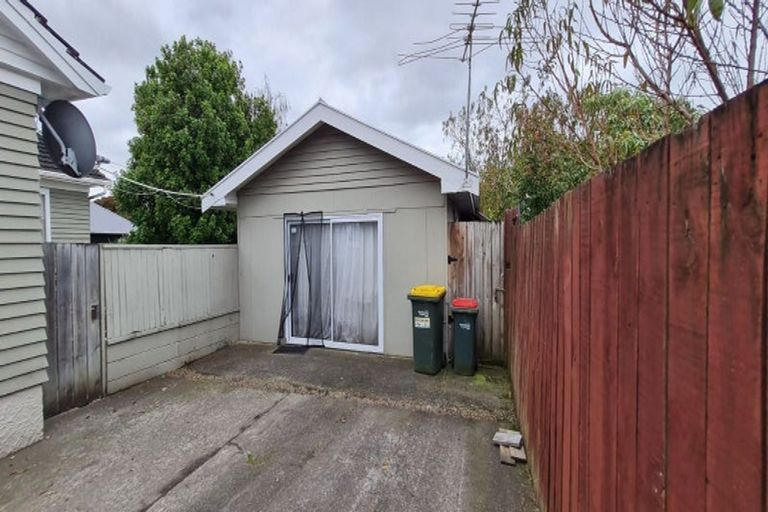 Photo of property in 1/70 Settlement Road, Papakura, 2110
