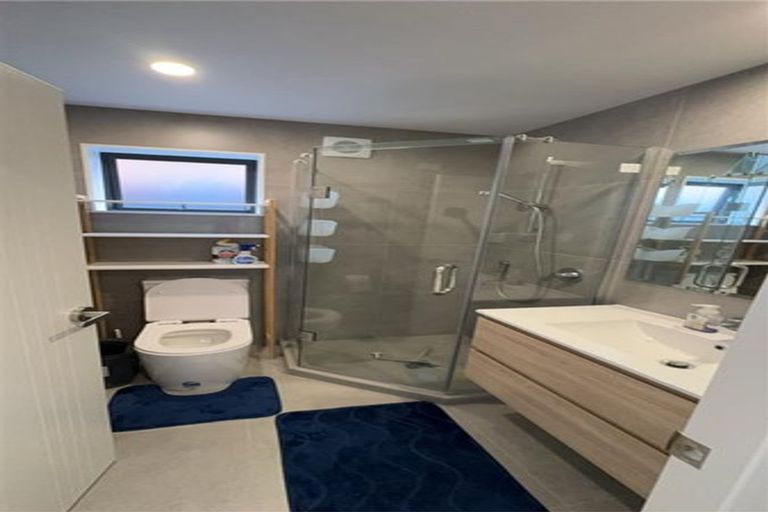 Photo of property in 20b Gilliam Street, New Lynn, Auckland, 0600