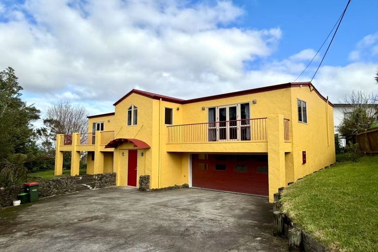 Photo of property in 10 Glendhu Road, Bayview, Auckland, 0629