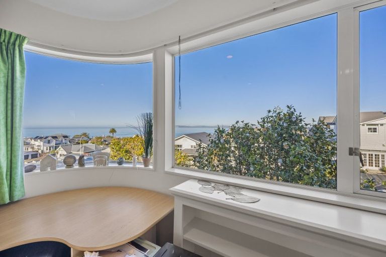 Photo of property in 13 Lighthouse Road, Bluff Hill, Napier, 4110