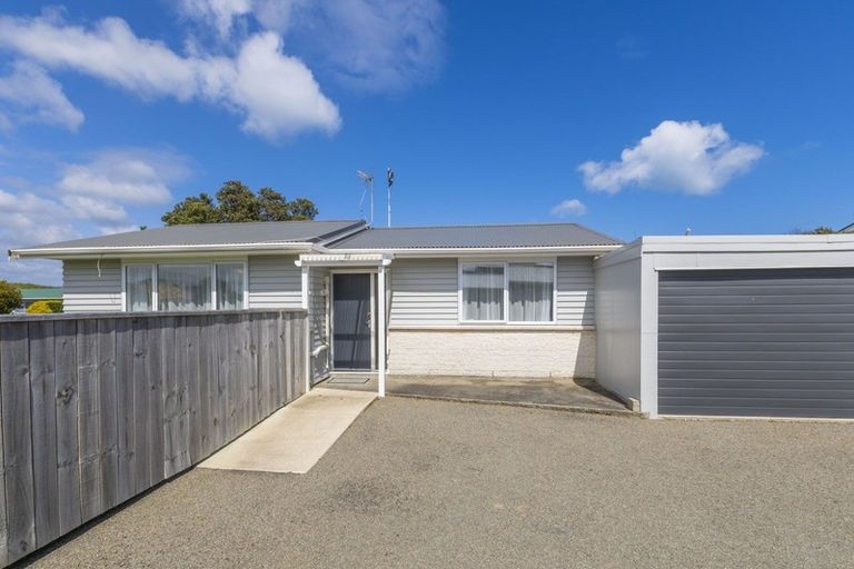 Photo of property in 26 Teoti Street, Paraparaumu Beach, Paraparaumu, 5032
