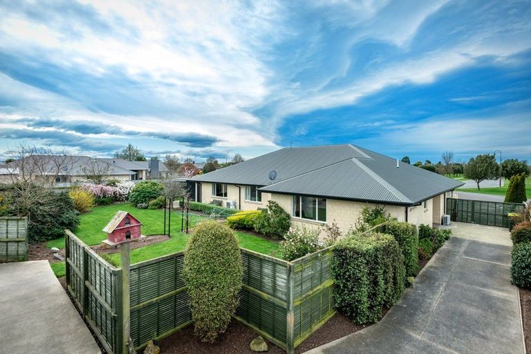 Photo of property in 35 Sheridan Drive, Rolleston, 7614