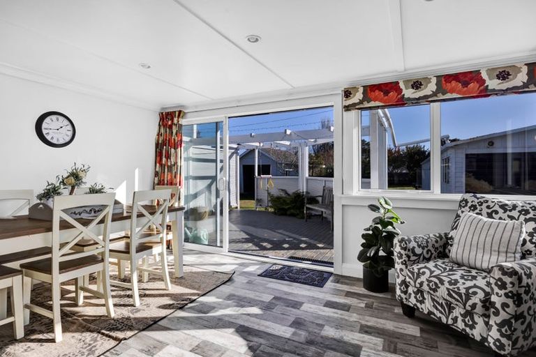 Photo of property in 37 Dixon Avenue, Hawera, 4610