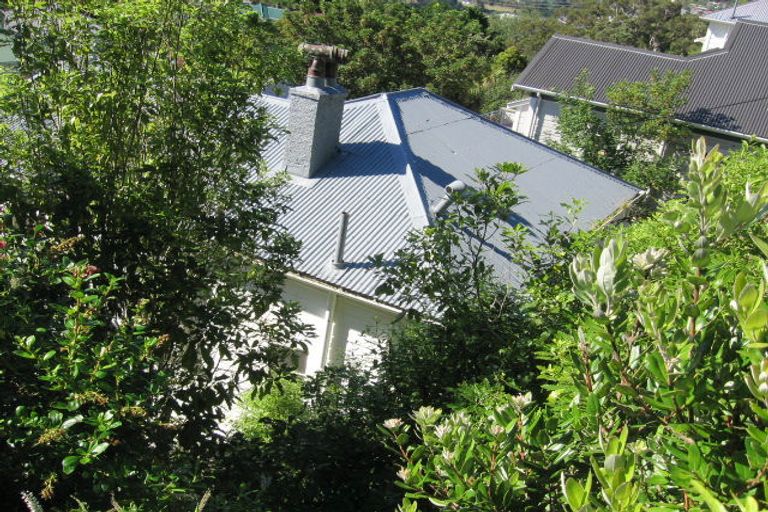 Photo of property in 151 Kelburn Parade, Kelburn, Wellington, 6012