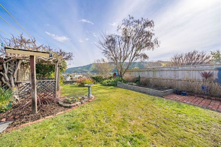 Photo of property in 1/19 Roband Crescent, Brown Owl, Upper Hutt, 5018