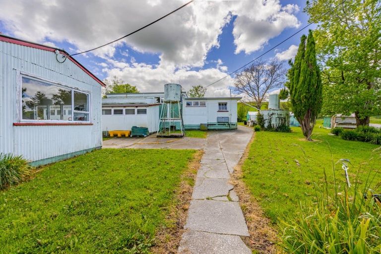 Photo of property in Wallingford School, 27 Bird Road, Wallingford, Waipukurau, 4284