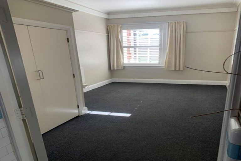 Photo of property in Fire Station Apartments, 54 Northland Road, Northland, Wellington, 6012