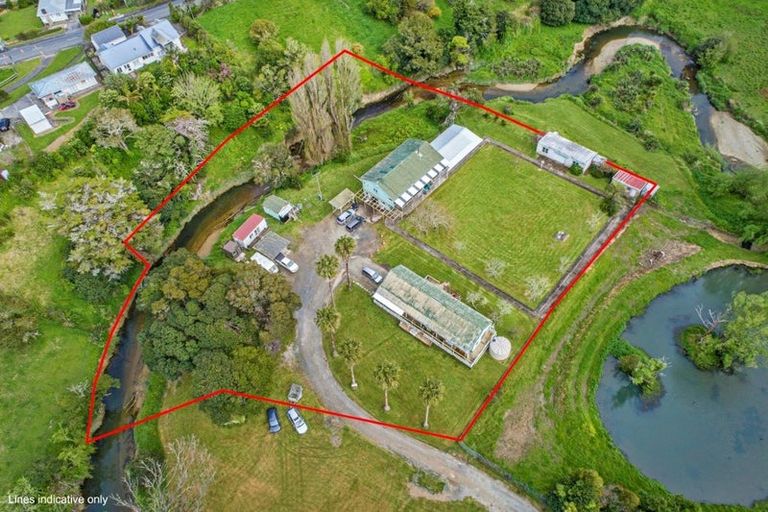 Photo of property in 3 Hurndall Street, Maungaturoto, 0520