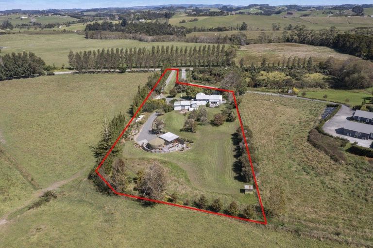 Photo of property in 105 Tongue Farm Road, Matakana, 0985