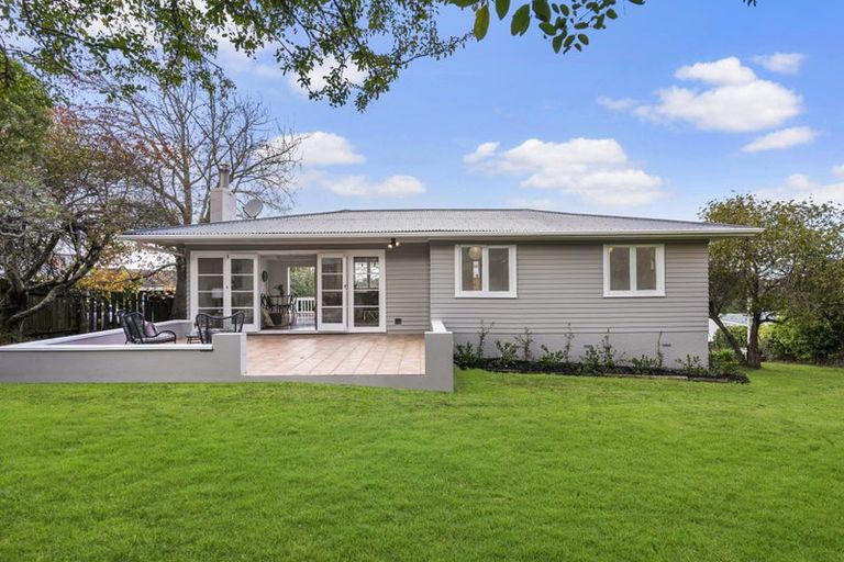 Photo of property in 19 Park Road, Glenfield, Auckland, 0629