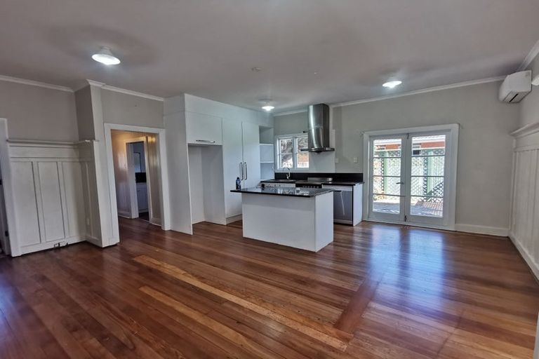 Photo of property in 9a Craven Street, Sockburn, Christchurch, 8042