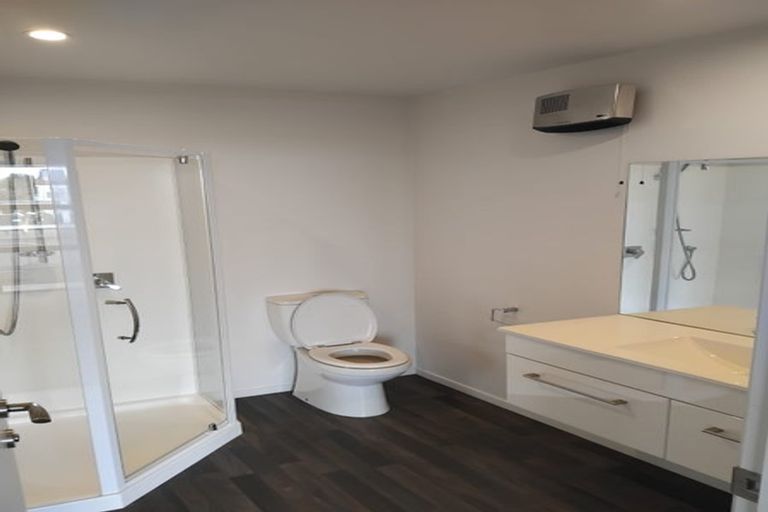 Photo of property in 1-2/10 Brunswick Street, Seaview, Timaru, 7910