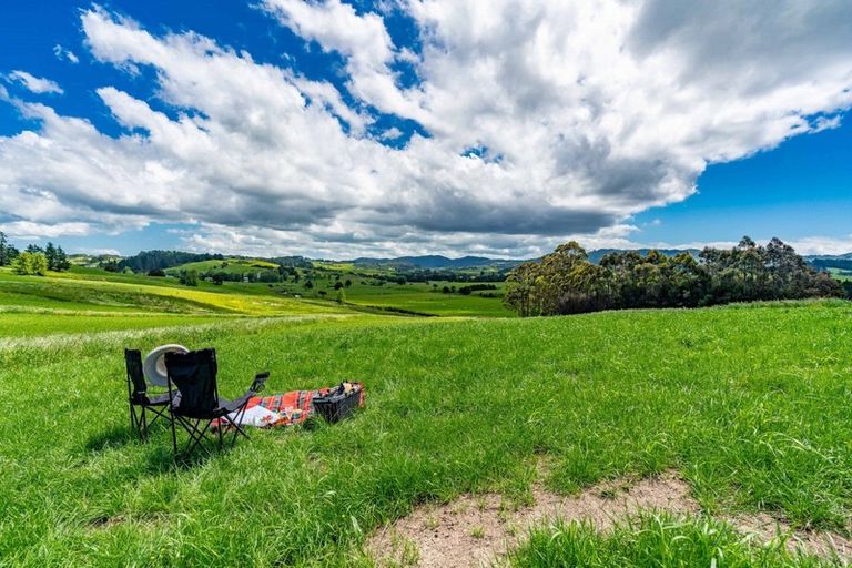 Photo of property in 2116 Cove Road, Mangawhai, Kaiwaka, 0573