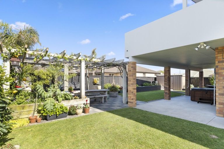 Photo of property in 5 Calypso Drive, Papamoa Beach, Papamoa, 3118